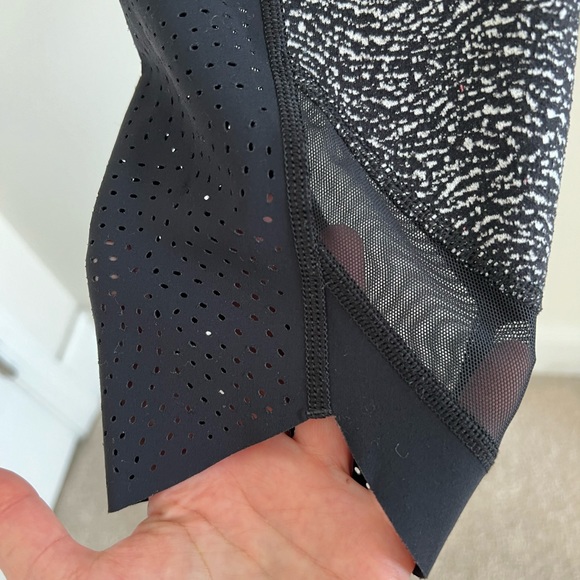 Lululemon Wunder Under Pant (Hi-Rise) (Laser Cut) - Picture 3 of 12